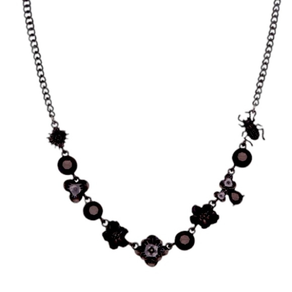 Elegant Black Floral Necklace
